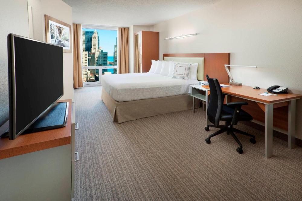 SpringHill Suites by Marriott Chicago Downtown/River North