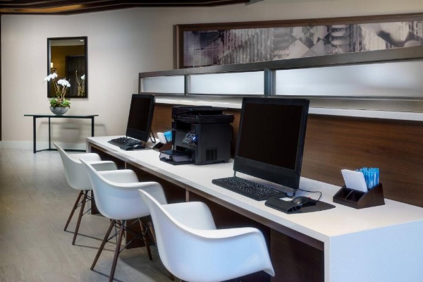 SpringHill Suites by Marriott Chicago Downtown/River North image 16