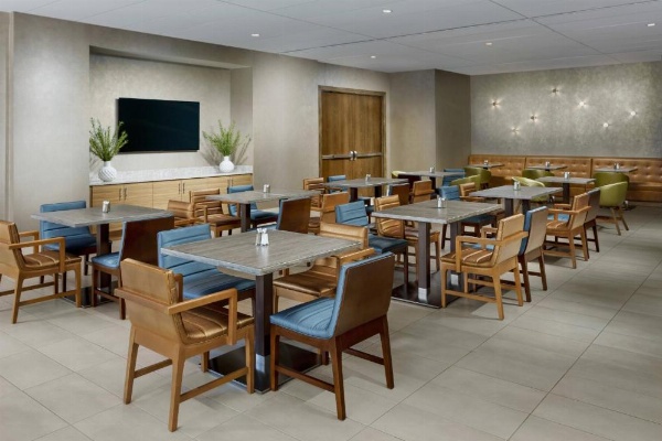 SpringHill Suites by Marriott Chicago Downtown/River North image 19